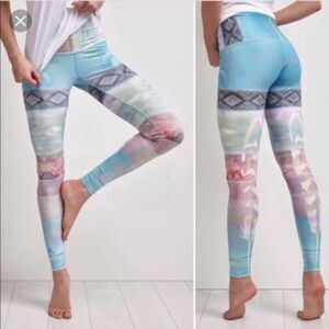 Teeki Tarot Magick Hot Pant Yoga Legging Southwest Feather Size L